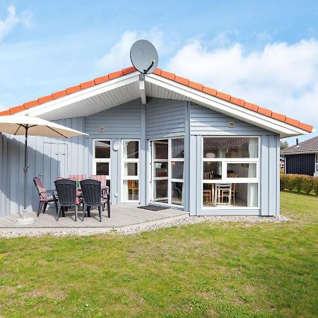 6 Person Holiday Home In Grömitz Exteriör bild