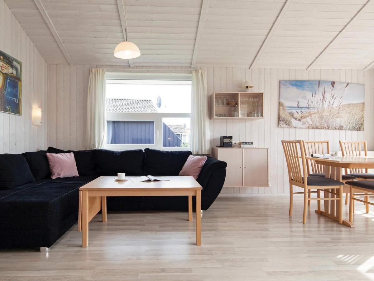 6 Person Holiday Home In Grömitz Exteriör bild