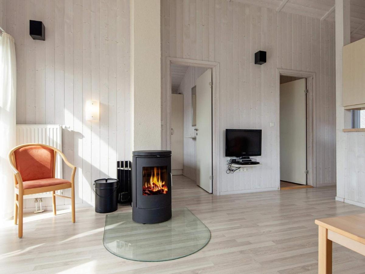6 Person Holiday Home In Grömitz Exteriör bild