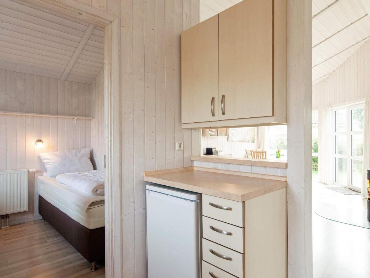 6 Person Holiday Home In Grömitz Exteriör bild